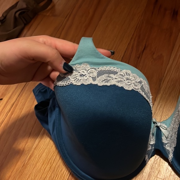 Bra - Picture 3 of 4